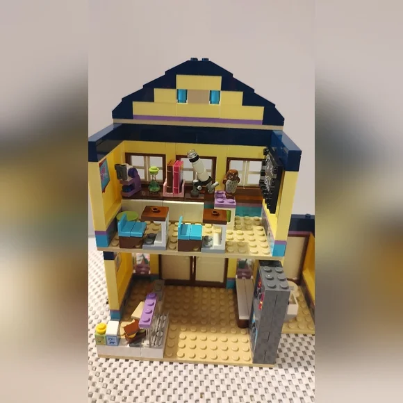 Lego Friends 41005 Heartlake High School Building Set